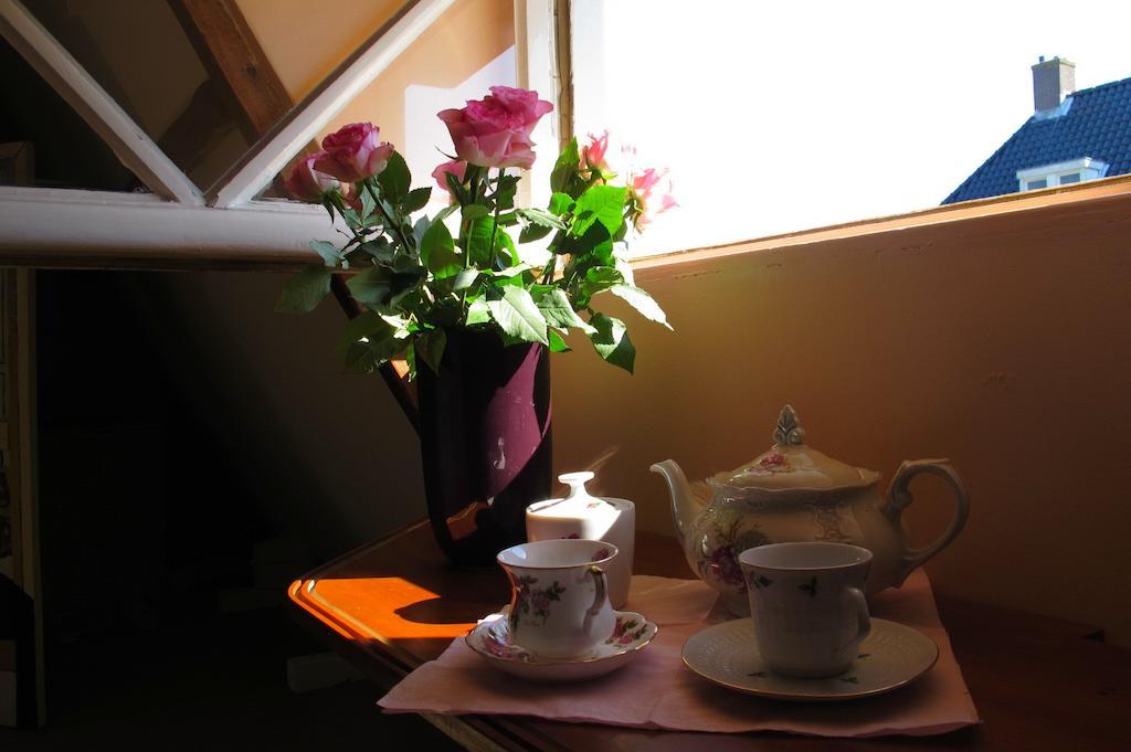 Wild Roses Bed & Breakfast Amsterdam Room photo